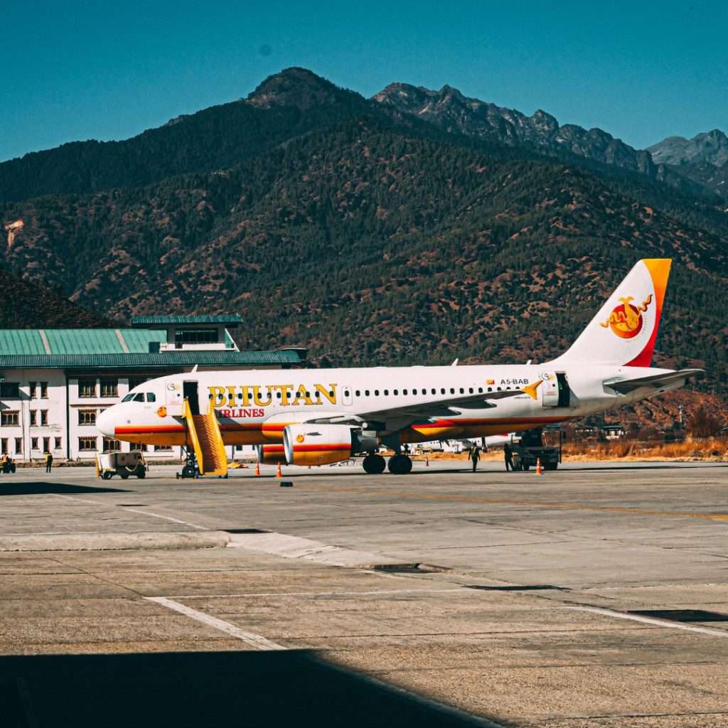 Bhutan airlines, reach Bhutan by air